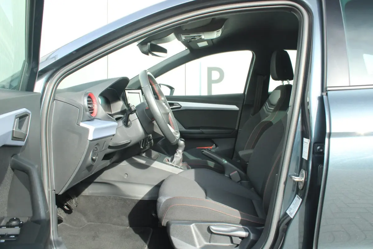 1.0 EcoTSI 95pk FR | Parkeersensoren | Cruise control | Apple CarPlay/ Android auto | Climate Control