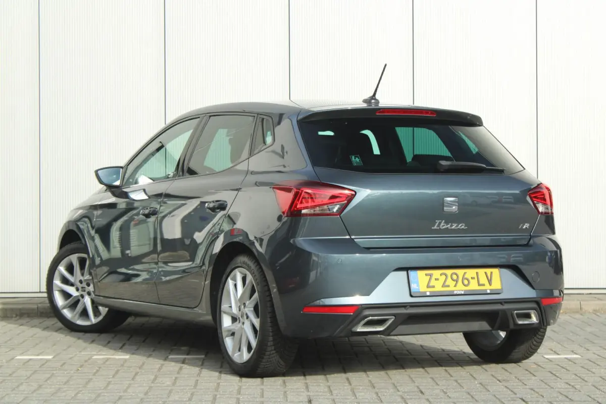 1.0 EcoTSI 95pk FR | Parkeersensoren | Cruise control | Apple CarPlay/ Android auto | Climate Control