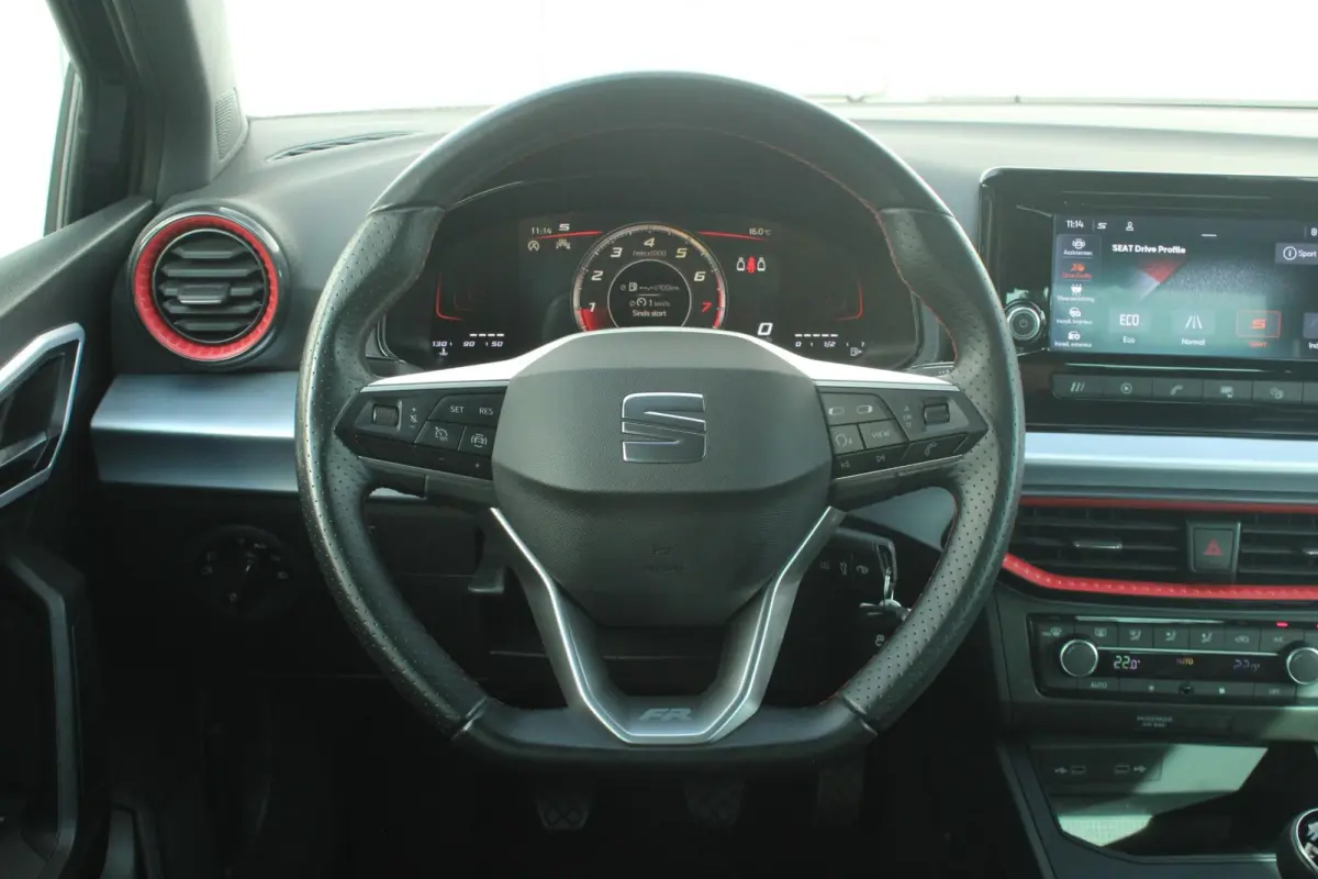 1.0 EcoTSI 95pk FR | Parkeersensoren | Cruise control | Apple CarPlay/ Android auto | Climate Control