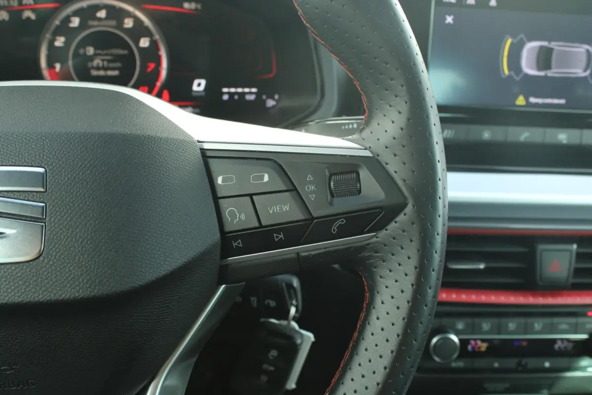 1.0 EcoTSI 95pk FR | Parkeersensoren | Cruise control | Apple CarPlay/ Android auto | Climate Control