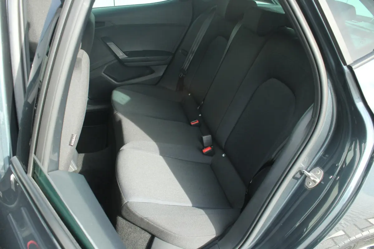 1.0 EcoTSI 95pk FR | Parkeersensoren | Cruise control | Apple CarPlay/ Android auto | Climate Control