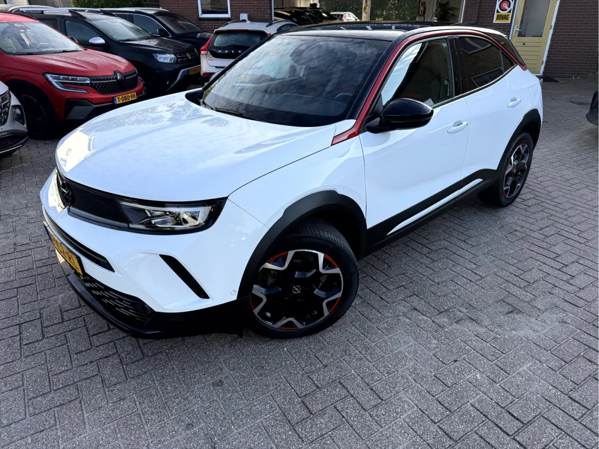 1.2 Turbo 130pk GS Line Camera, App Connect, 18''Lmv
