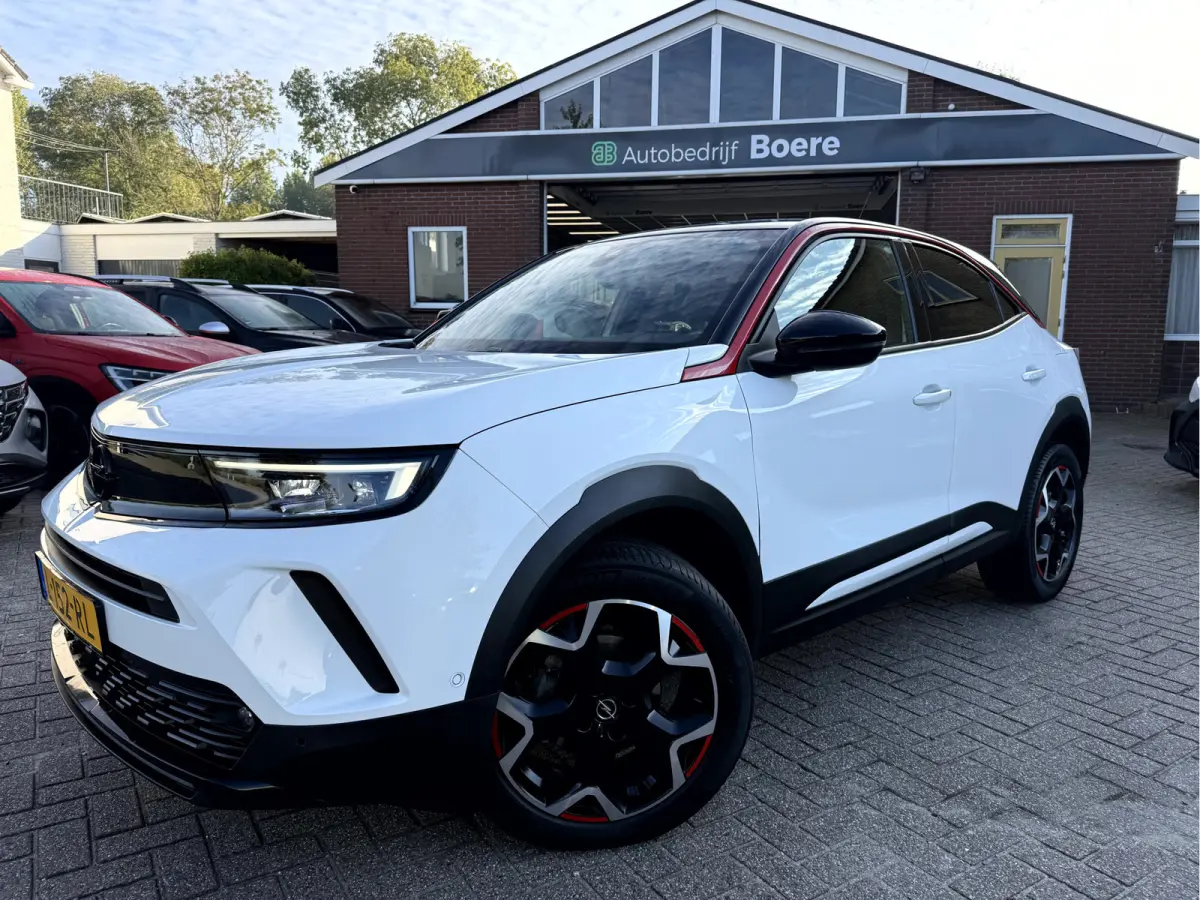 1.2 Turbo 130pk GS Line Camera, App Connect, 18''Lmv