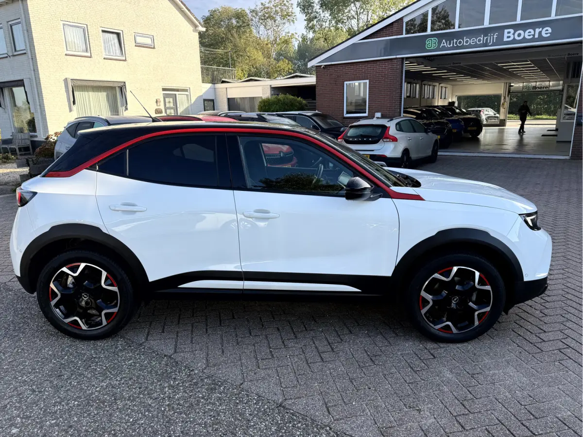 1.2 Turbo 130pk GS Line Camera, App Connect, 18''Lmv