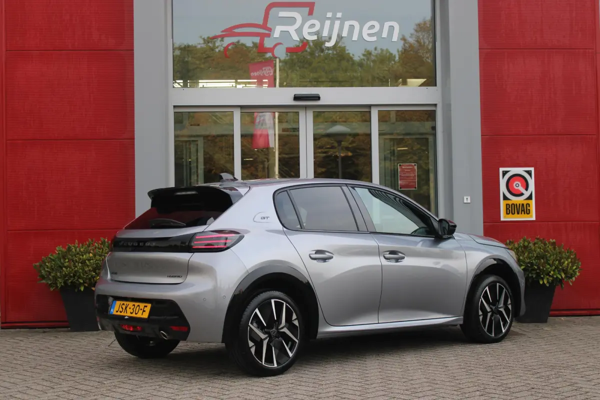 1.2 Hybrid 110PK AUTOMAAT GT | CAMERA VOOR + ACHTER | NAVIGATIE | DRAADLOZE APPLE CARPLAY/ANDROID AUTO | FULL LED KOPLAMPEN | LICHTMETALEN VELGEN 17" | DODEHOEK DETECTIE | DRAADLOZE TELEFOON
