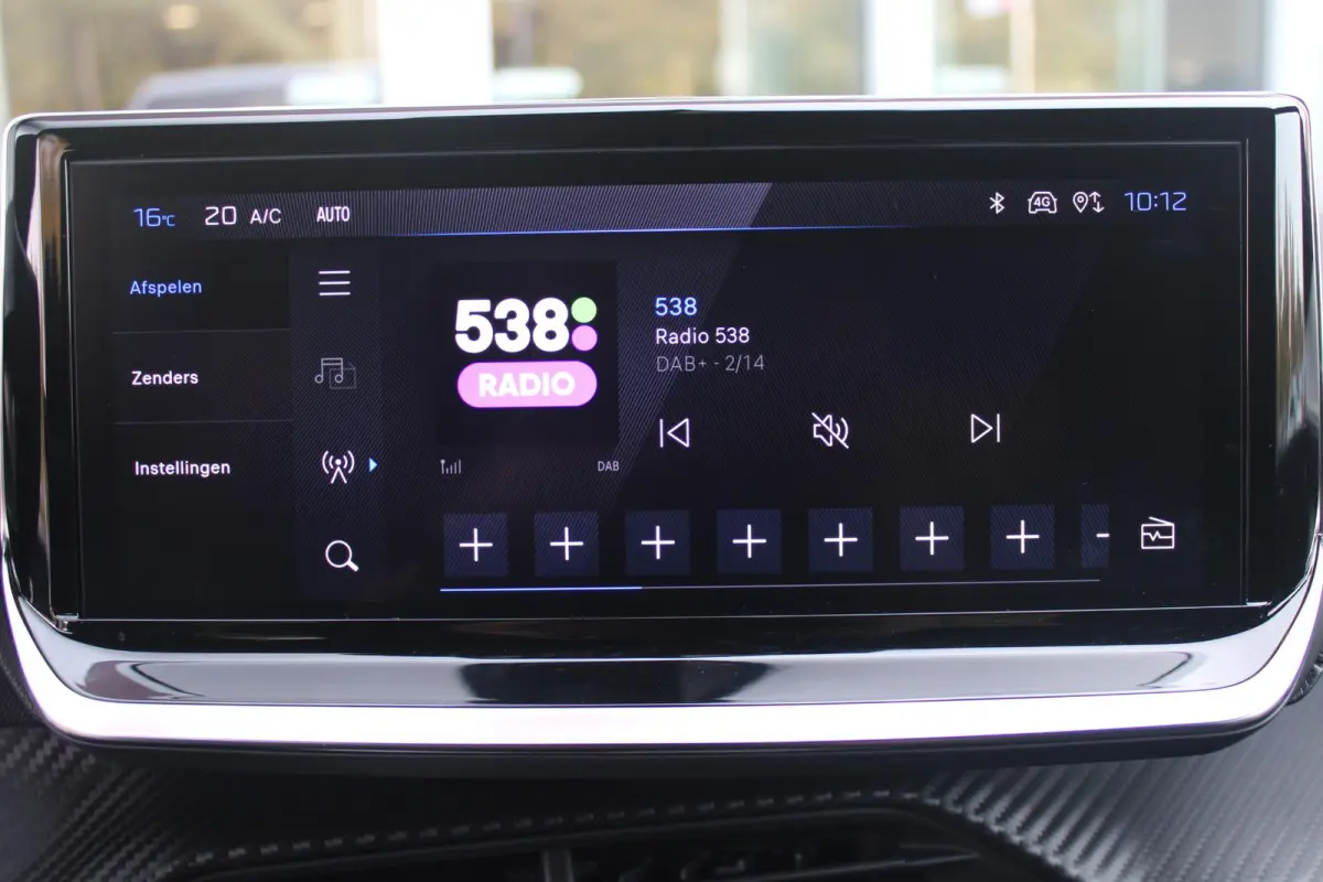 1.2 Hybrid 110PK AUTOMAAT GT | CAMERA VOOR + ACHTER | NAVIGATIE | DRAADLOZE APPLE CARPLAY/ANDROID AUTO | FULL LED KOPLAMPEN | LICHTMETALEN VELGEN 17" | DODEHOEK DETECTIE | DRAADLOZE TELEFOON