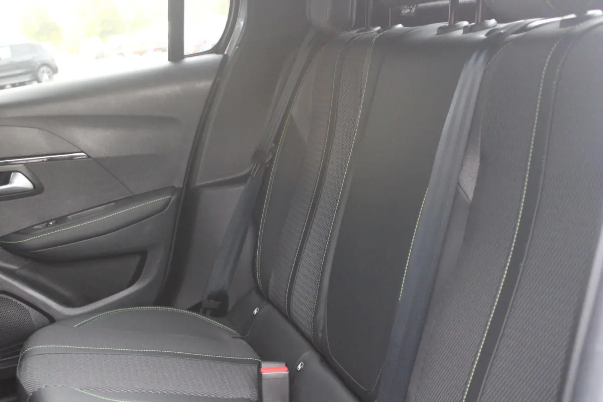 1.2 Hybrid 110PK AUTOMAAT GT | CAMERA VOOR + ACHTER | NAVIGATIE | DRAADLOZE APPLE CARPLAY/ANDROID AUTO | FULL LED KOPLAMPEN | LICHTMETALEN VELGEN 17" | DODEHOEK DETECTIE | DRAADLOZE TELEFOON