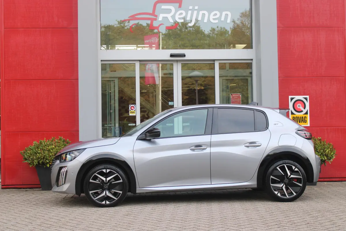 1.2 Hybrid 110PK AUTOMAAT GT | CAMERA VOOR + ACHTER | NAVIGATIE | DRAADLOZE APPLE CARPLAY/ANDROID AUTO | FULL LED KOPLAMPEN | LICHTMETALEN VELGEN 17" | DODEHOEK DETECTIE | DRAADLOZE TELEFOON