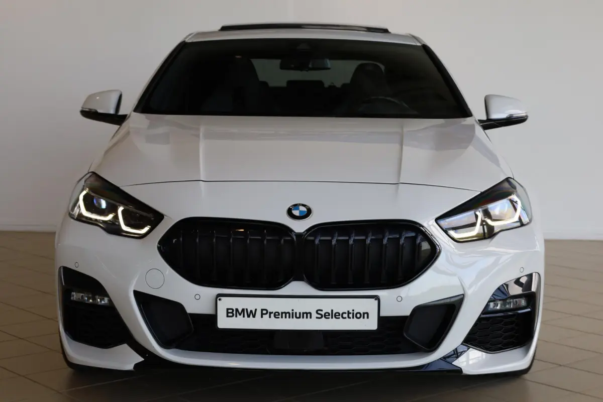220i | M Sport Pro | Glazen Panoramadak | Harman/Kardon | Head-Up Display | Stuur- & Stoelverwarming | Active Cruise Control