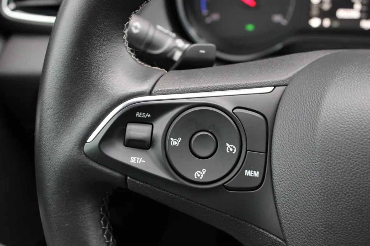 1.6 Turbo Hybrid Business Edition | Automaat | Navigatie | Camera | Stoelverwarming | All season | Trekhaak | 52.000km |