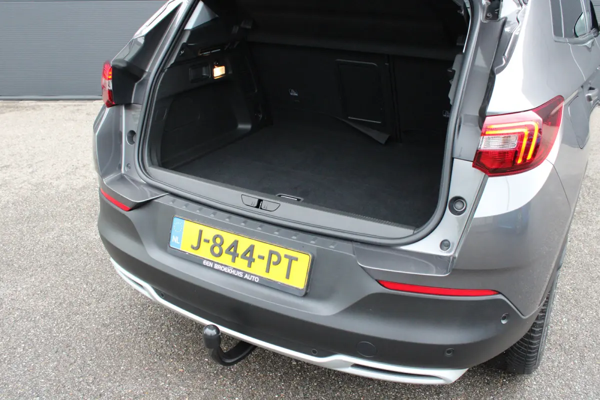 1.6 Turbo Hybrid Business Edition | Automaat | Navigatie | Camera | Stoelverwarming | All season | Trekhaak | 52.000km |