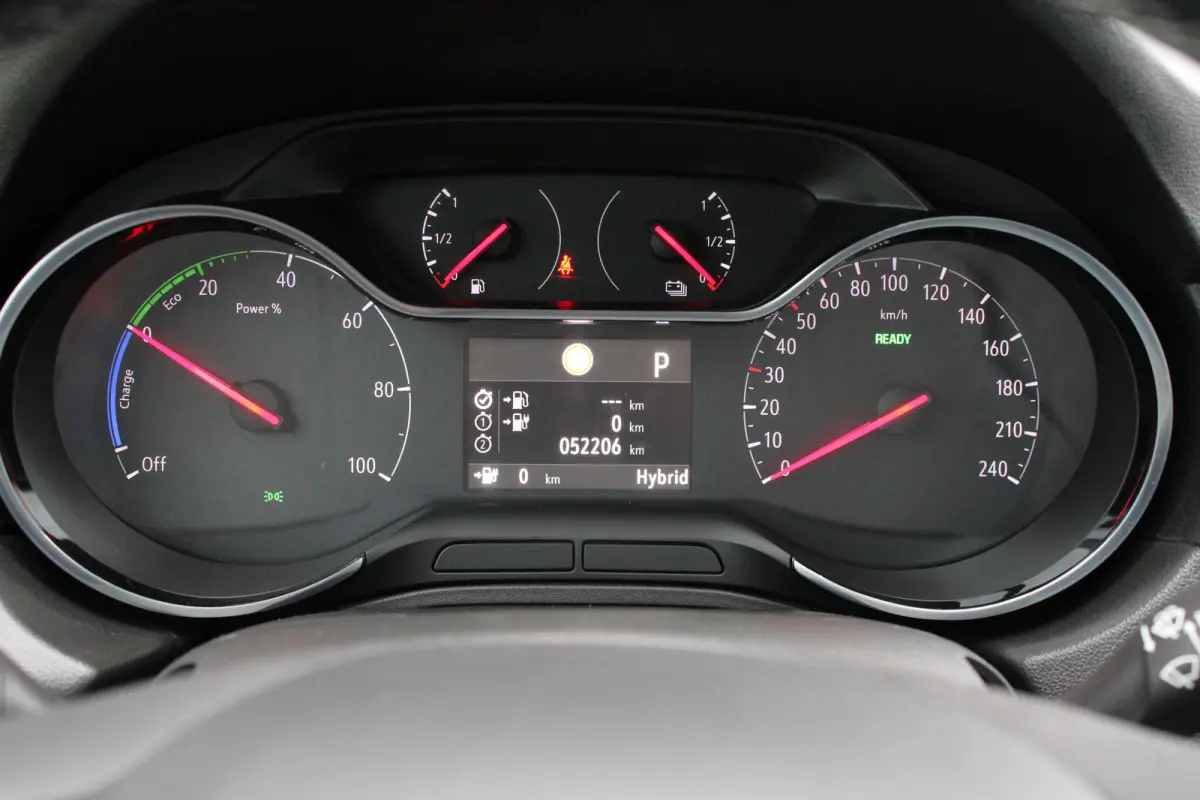 1.6 Turbo Hybrid Business Edition | Automaat | Navigatie | Camera | Stoelverwarming | All season | Trekhaak | 52.000km |