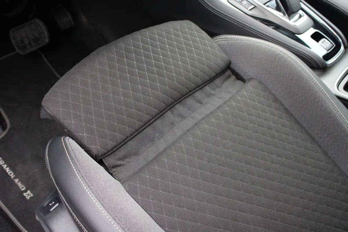 1.6 Turbo Hybrid Business Edition | Automaat | Navigatie | Camera | Stoelverwarming | All season | Trekhaak | 52.000km |
