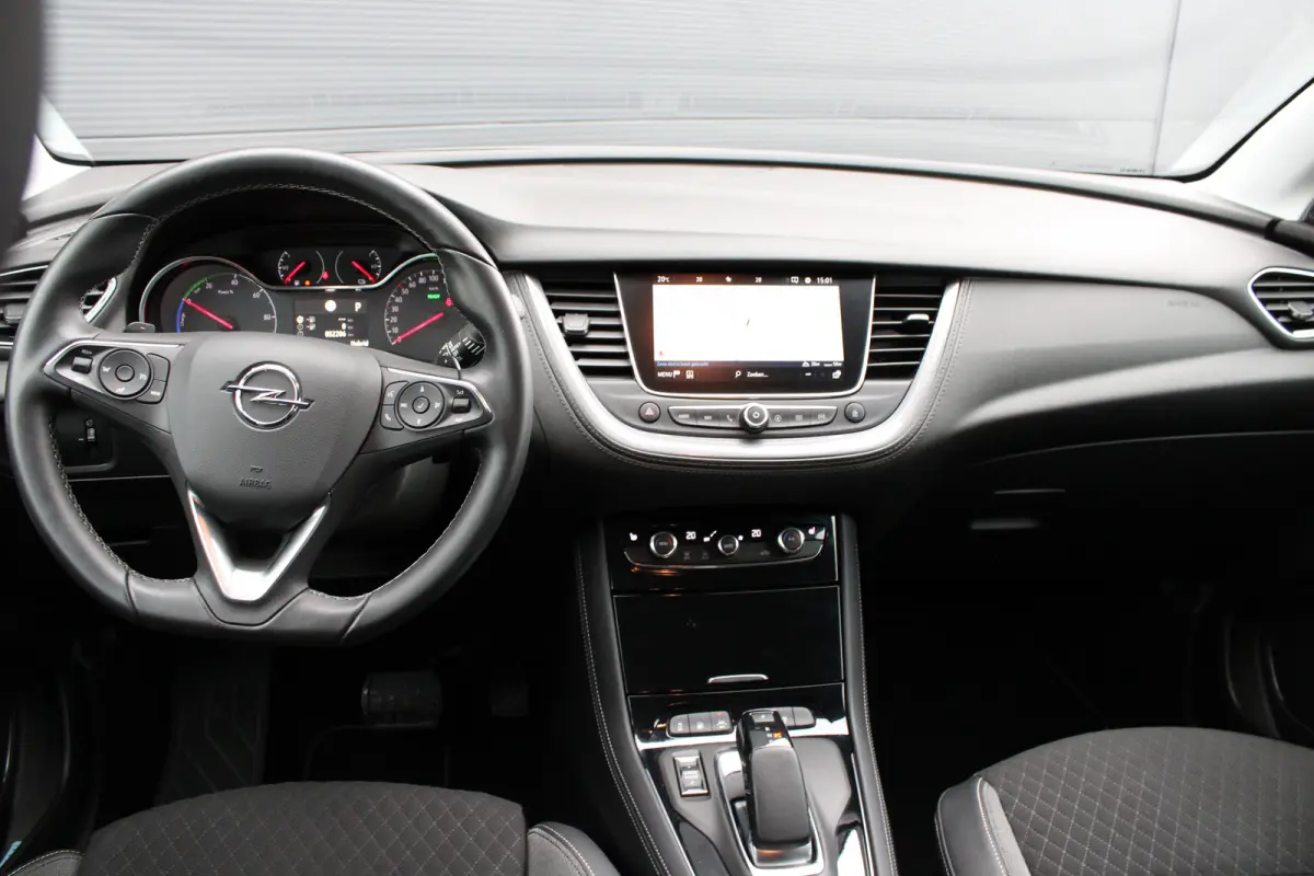 1.6 Turbo Hybrid Business Edition | Automaat | Navigatie | Camera | Stoelverwarming | All season | Trekhaak | 52.000km |