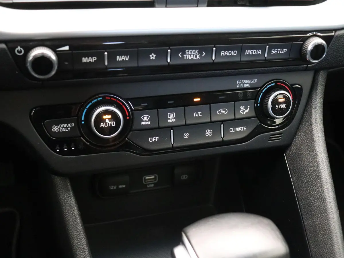 1.6 GDi Hybrid DynamicLine | Trekhaak | Achteruitrijcamera | Climate Control |