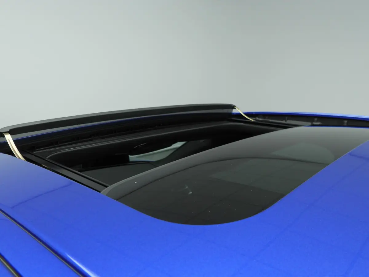 320i | M-Sportpakket | LED | Navigatie | Schuifdak | Trekhaak | Stoelverwarming | DAB | Hifi speakers | Alu 18 inch