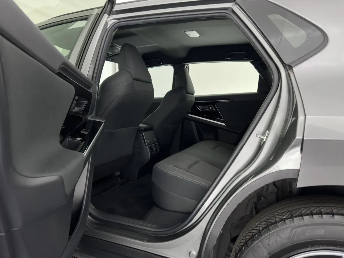 Business 71 kWh (3-Fase-11kW) {SoH-88%} (INCL-BTW) *HEATPUMP | FULL-LED | DIGI-COCKPIT | ADAPTIVE-CRUISE | CAMERA | NAVI-FULLMAP | KEYLESS | ECC | TOWBAR | CARPLAY | DAB | 18''ALU*