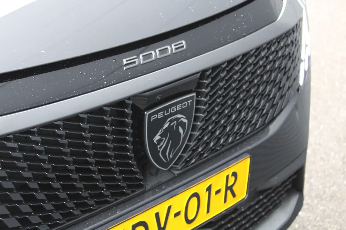 1.2 Hybrid 136 Allure | Automaat | Navigatie | Camera | Adaptieve cruise control | Apple carplay |