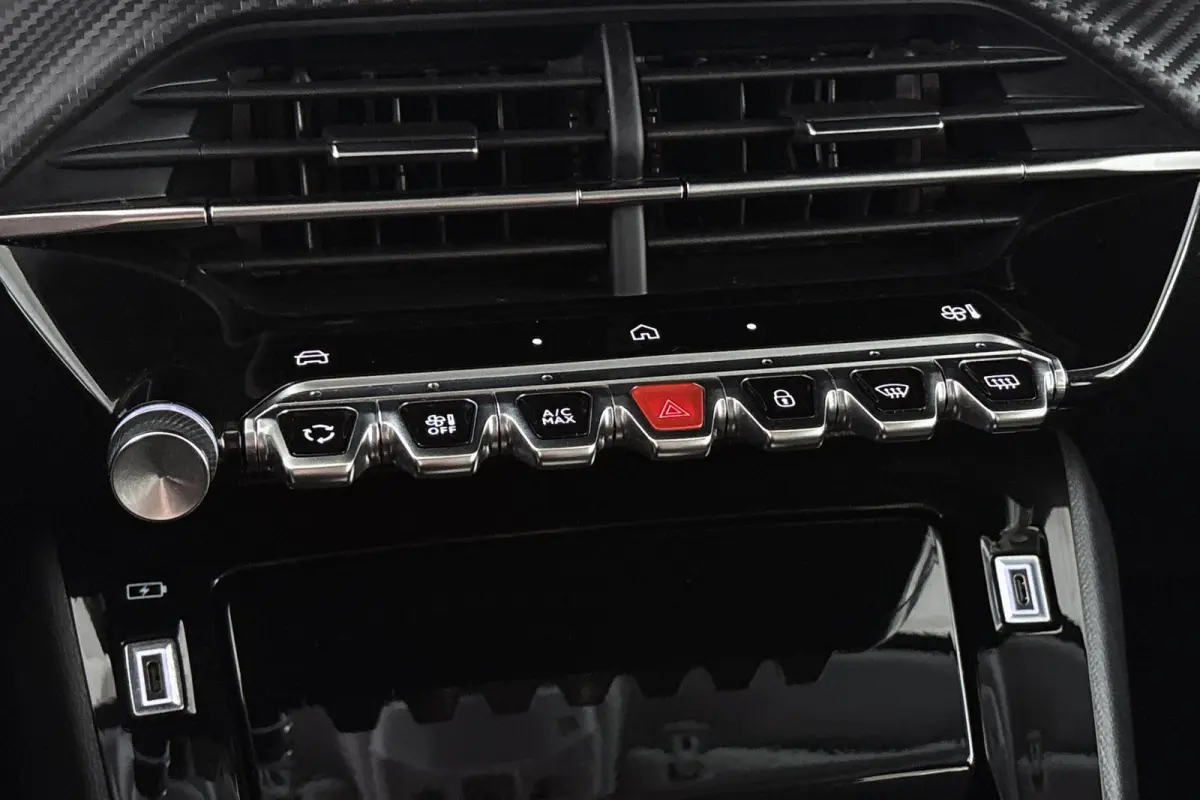 1.2 Hybrid 100 e-DCS6 Allure Apple CarPlay Climate Control