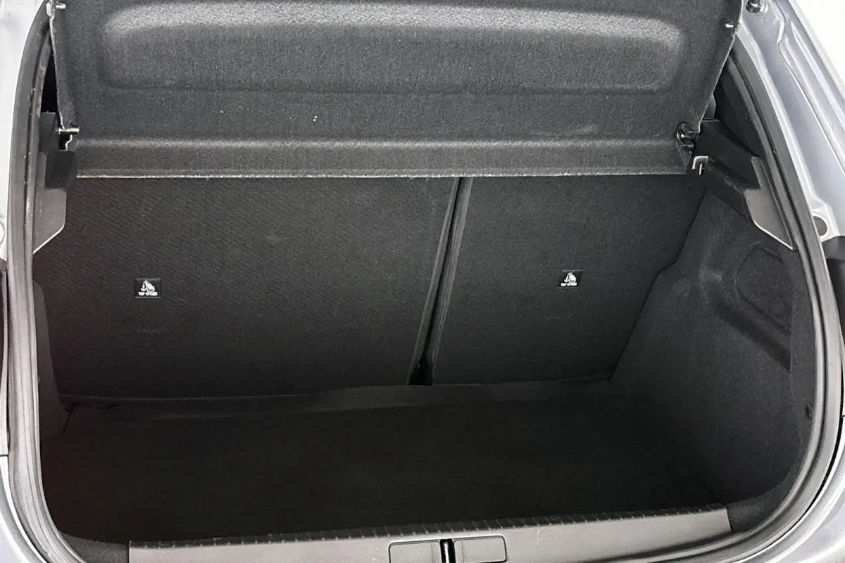 1.2 Hybrid 100 e-DCS6 Allure Apple CarPlay Climate Control