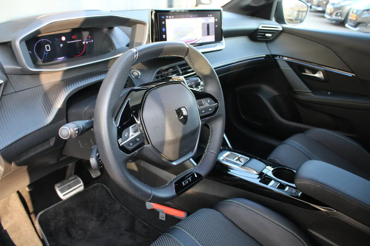Hybrid 100 e-DCS6 GT | Automaat | Navi by app | Camera | Apple carplay | 14.000km |