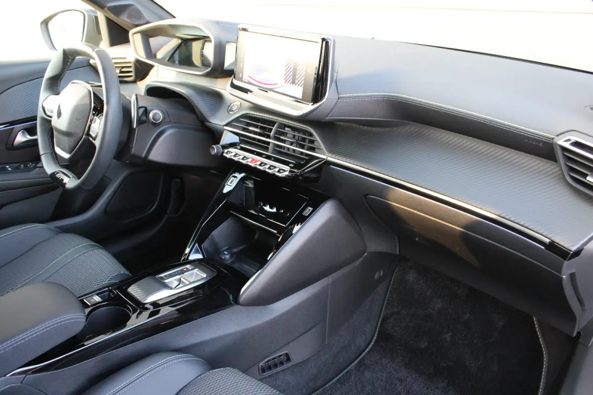 Hybrid 100 e-DCS6 GT | Automaat | Navi by app | Camera | Apple carplay | 14.000km |
