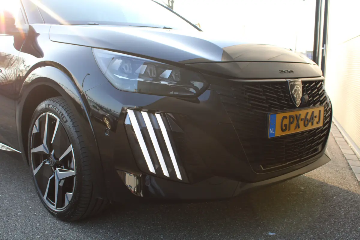 Hybrid 100 e-DCS6 GT | Automaat | Navi by app | Camera | Apple carplay | 14.000km |