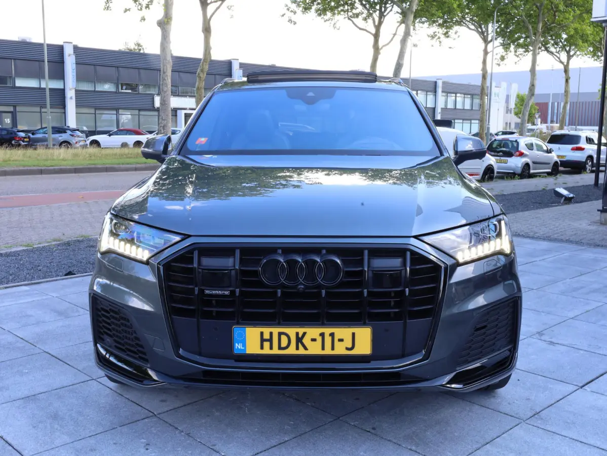 55 TFSI e quattro S-Line 381PK | Panodak | Leer Valcona | RS Seats | B&O | HuD | Nightvision | Memory | Keyless | Trekhaak |