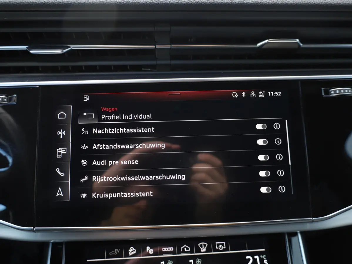 55 TFSI e quattro S-Line 381PK | Panodak | Leer Valcona | RS Seats | B&O | HuD | Nightvision | Memory | Keyless | Trekhaak |