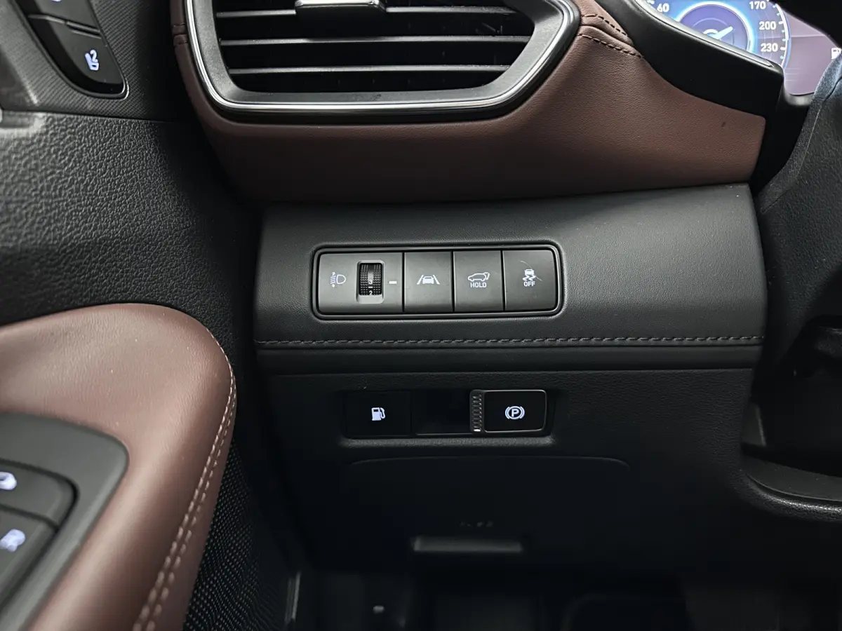 1.6 T-GDI PHEV Premium (Plug-in) (INCL-BTW) *HEAD-UP | LEATHER | FULL-LED | ADAPTIVE-CRUISE | TOP-VIEW | BLINDSPOT | MEMORY-PACK | DIGI-COCKPIT | SHIFTPADDLES | PRIVACYGLASS | NAVI-FULLMAP |