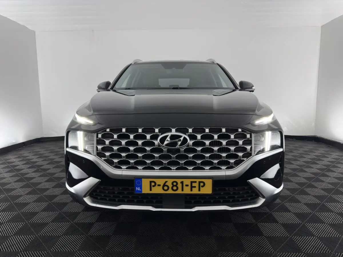 1.6 T-GDI PHEV Premium (Plug-in) (INCL-BTW) *HEAD-UP | LEATHER | FULL-LED | ADAPTIVE-CRUISE | TOP-VIEW | BLINDSPOT | MEMORY-PACK | DIGI-COCKPIT | SHIFTPADDLES | PRIVACYGLASS | NAVI-FULLMAP |