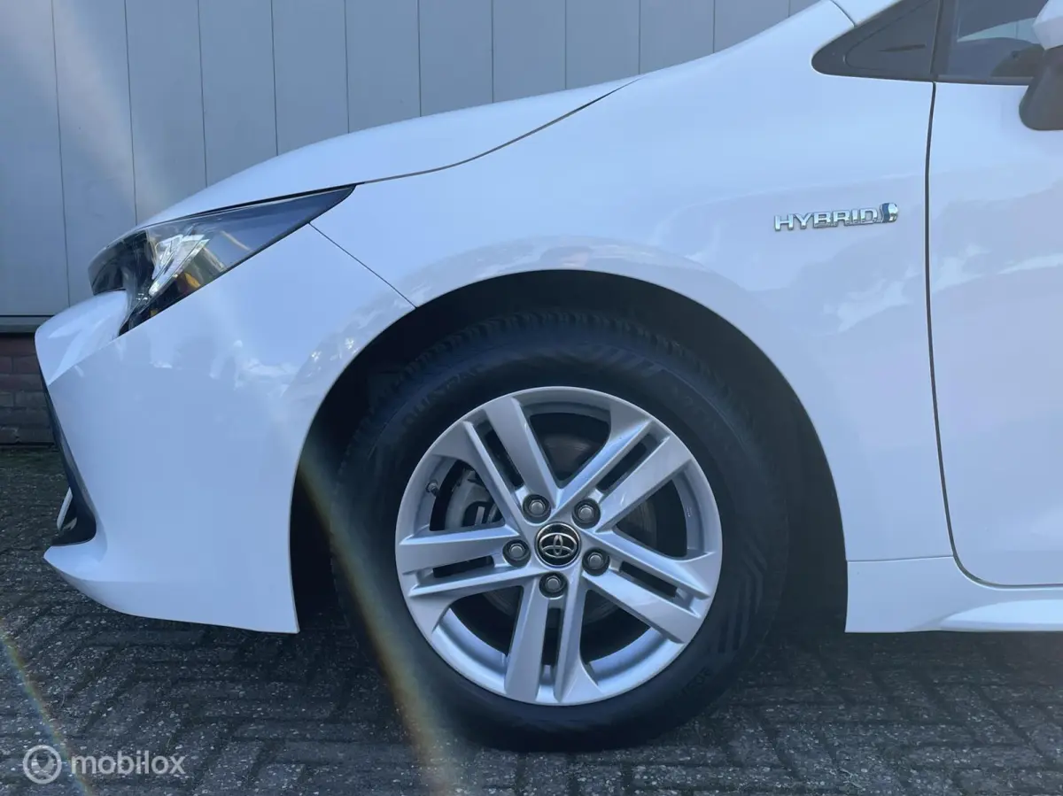 1.8 Hybrid Active |NL Auto |Camera |Navi |LED Koplampen & Achterlichten |Climate & Cruise control |Incl BTW |