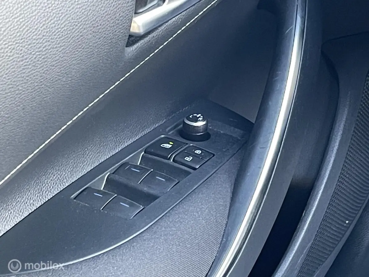 1.8 Hybrid Active |NL Auto |Camera |Navi |LED Koplampen & Achterlichten |Climate & Cruise control |Incl BTW |