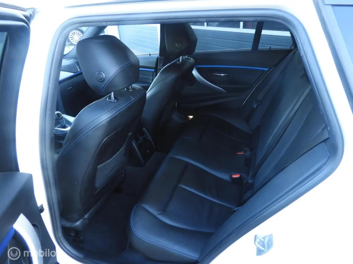 318i M-Pakket , Leder