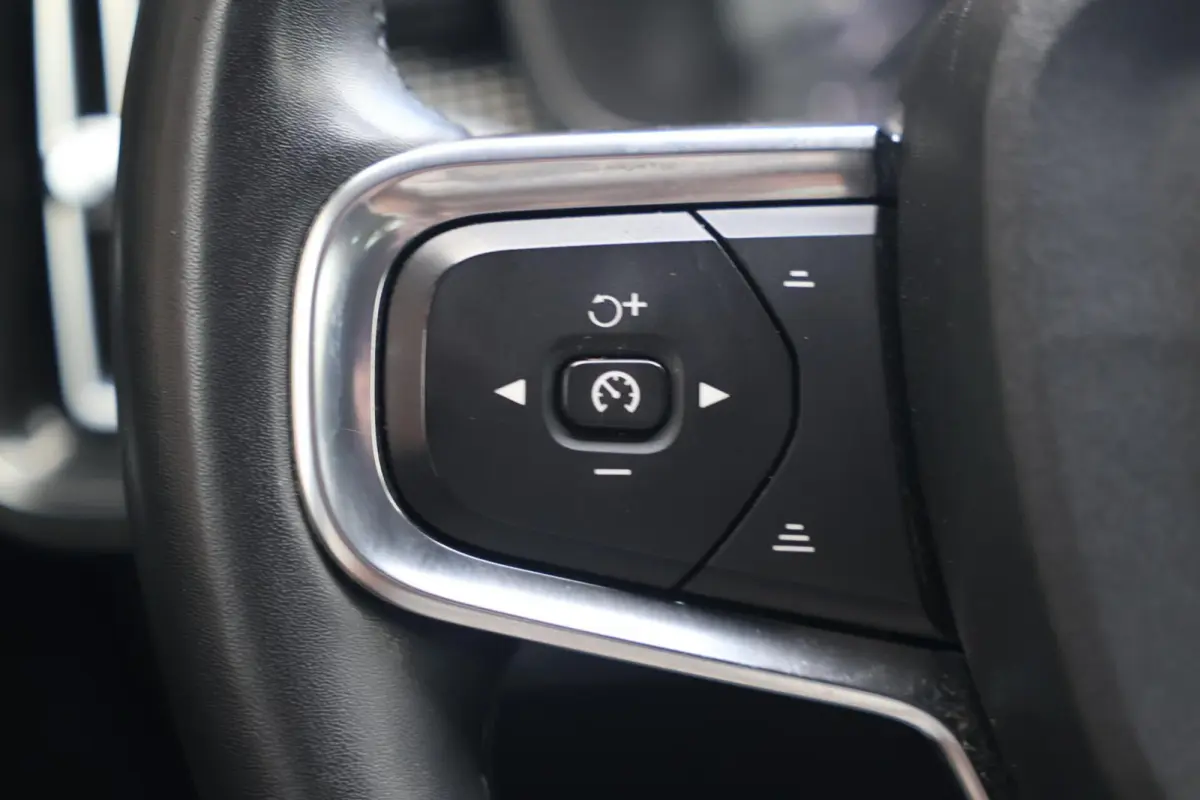 T5 R-Design | Trekhaak | Parkeercamera | Keyless |