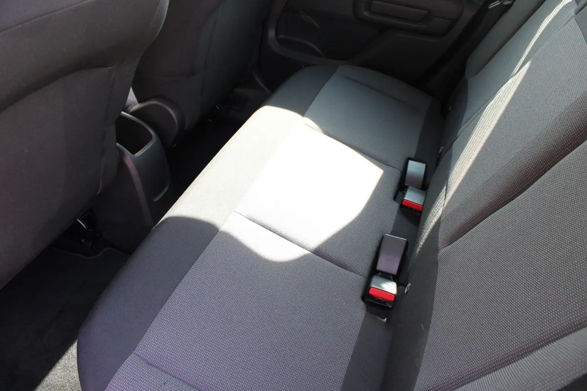 1.2 PureTech 110pk Feel | Navigatie | Bluetooth | Cruise control | All season | NL auto | 22.000km | Airconditioning |