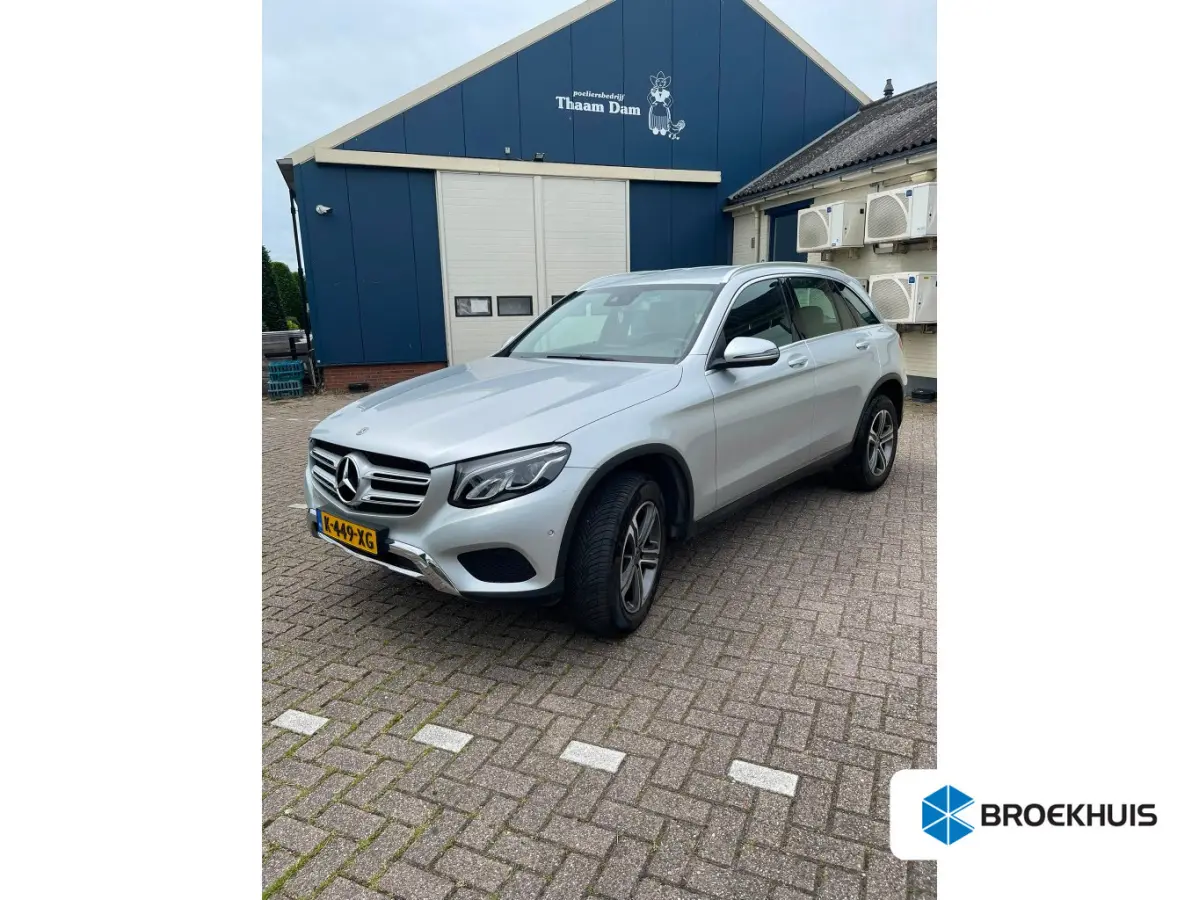 250 4MATIC Premium Plus l Elekt. Stoel l Stoelverwarming l Full LED l Trekhaak l Navigatie l Camera l Adapt. Cr Control l