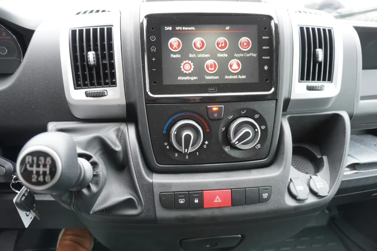 2.2 BlueHDi 140 L3H2 3.5t nr. V064 | Airco | Cruise | Apple CP + Android | Camera