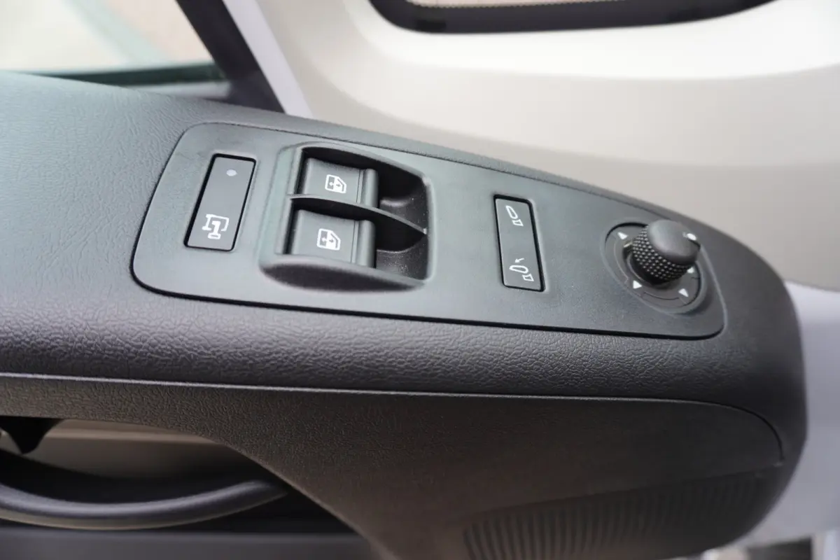 2.2 BlueHDi 140 L3H2 3.5t nr. V064 | Airco | Cruise | Apple CP + Android | Camera