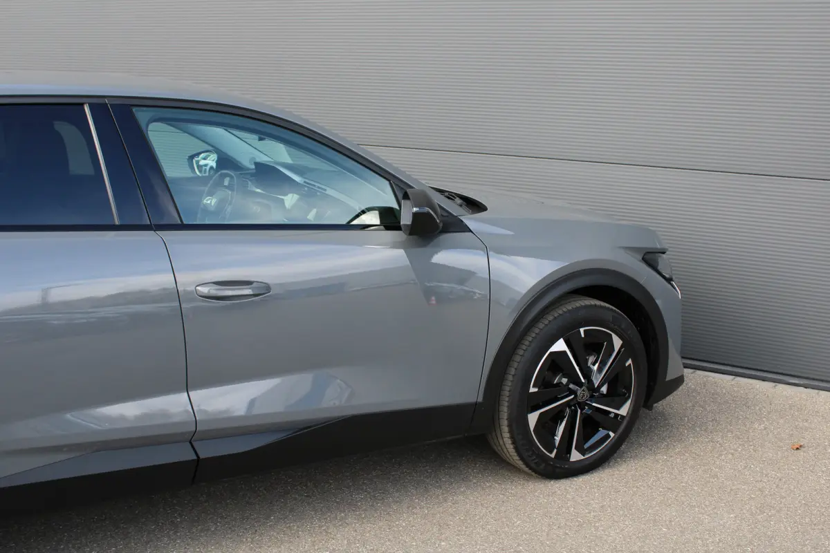 1.2 Hybrid 145 e-DCS6 Allure | Automaat | Navigatie | Camera | 19 Inch | Apple carplay | Origineel NL | Adaptieve cruise control |