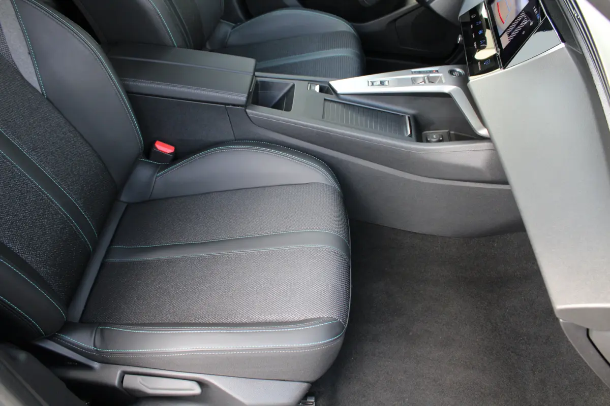 1.2 Hybrid 145 e-DCS6 Allure | Automaat | Navigatie | Camera | 19 Inch | Apple carplay | Origineel NL | Adaptieve cruise control |