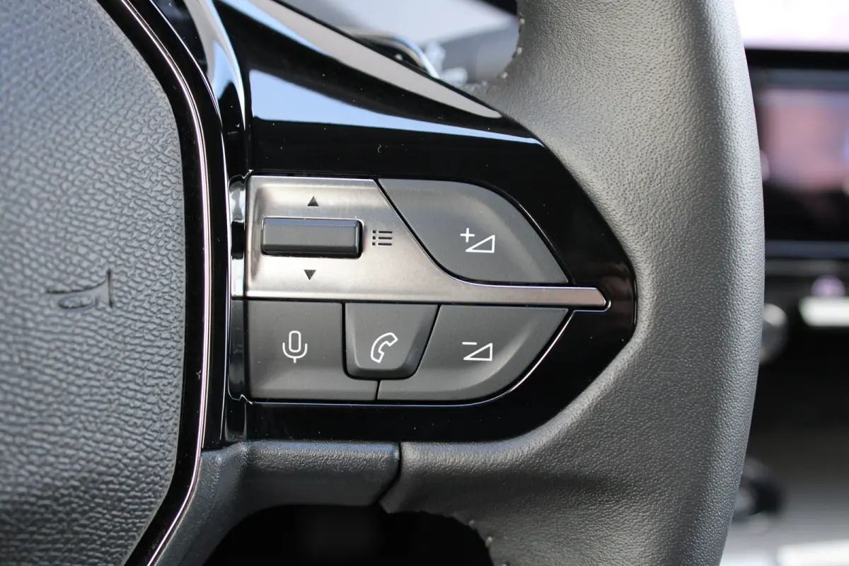 1.2 Hybrid 145 e-DCS6 Allure | Automaat | Navigatie | Camera | 19 Inch | Apple carplay | Origineel NL | Adaptieve cruise control |