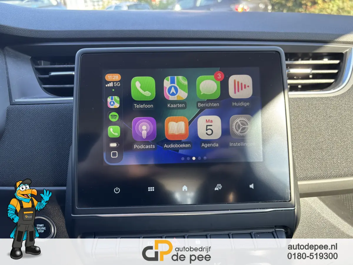 R110 Life 52 kWh GARANTIE/KOOPACCU SOH 94%/CCS/CLIMA/CRUISE/CARPLAY/LICHTMETAAL rijklaarprijs!