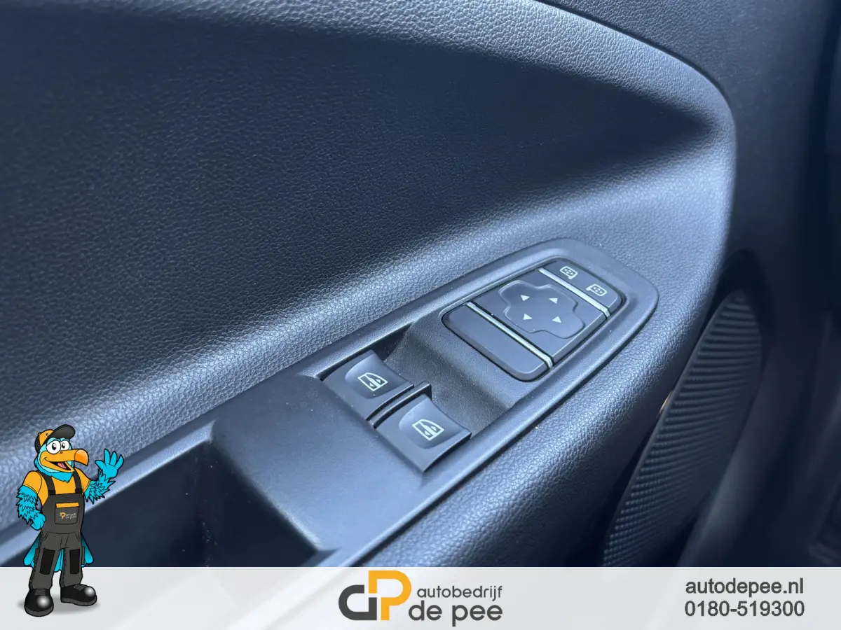 R110 Life 52 kWh GARANTIE/KOOPACCU SOH 94%/CCS/CLIMA/CRUISE/CARPLAY/LICHTMETAAL rijklaarprijs!