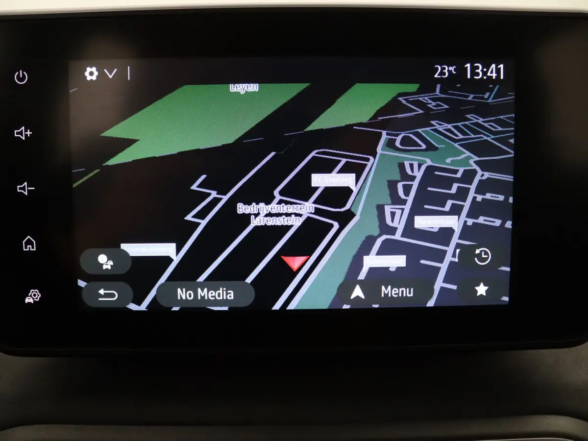 140pk Hybrid Extreme 7p. Apple Carplay/Android Auto | Climate