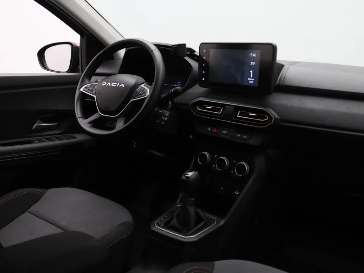 140pk Hybrid Extreme 7p. Apple Carplay/Android Auto | Climate