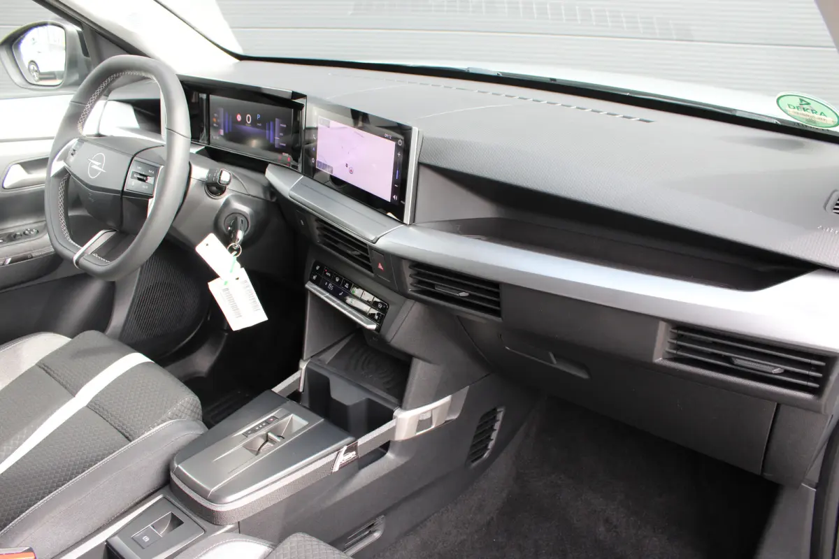 GS 44 kWh | Fase 3 laden | Stoelverwarming | Navigatie | Camera | NL auto | 15.000km |