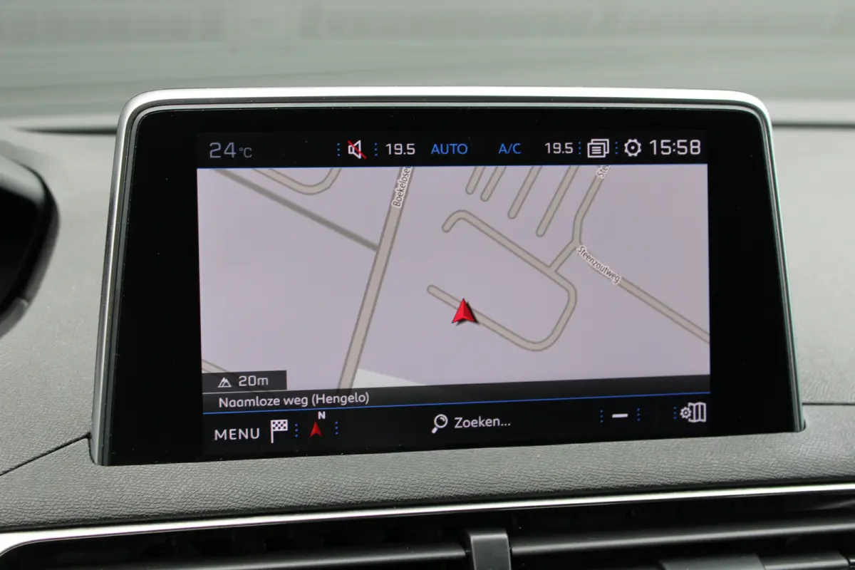 1.2 PureTech Blue Lease Premium Avantage | Automaat | Navigatie | Camera | Apple carplay | Trekhaak | NL auto | 46.000km |