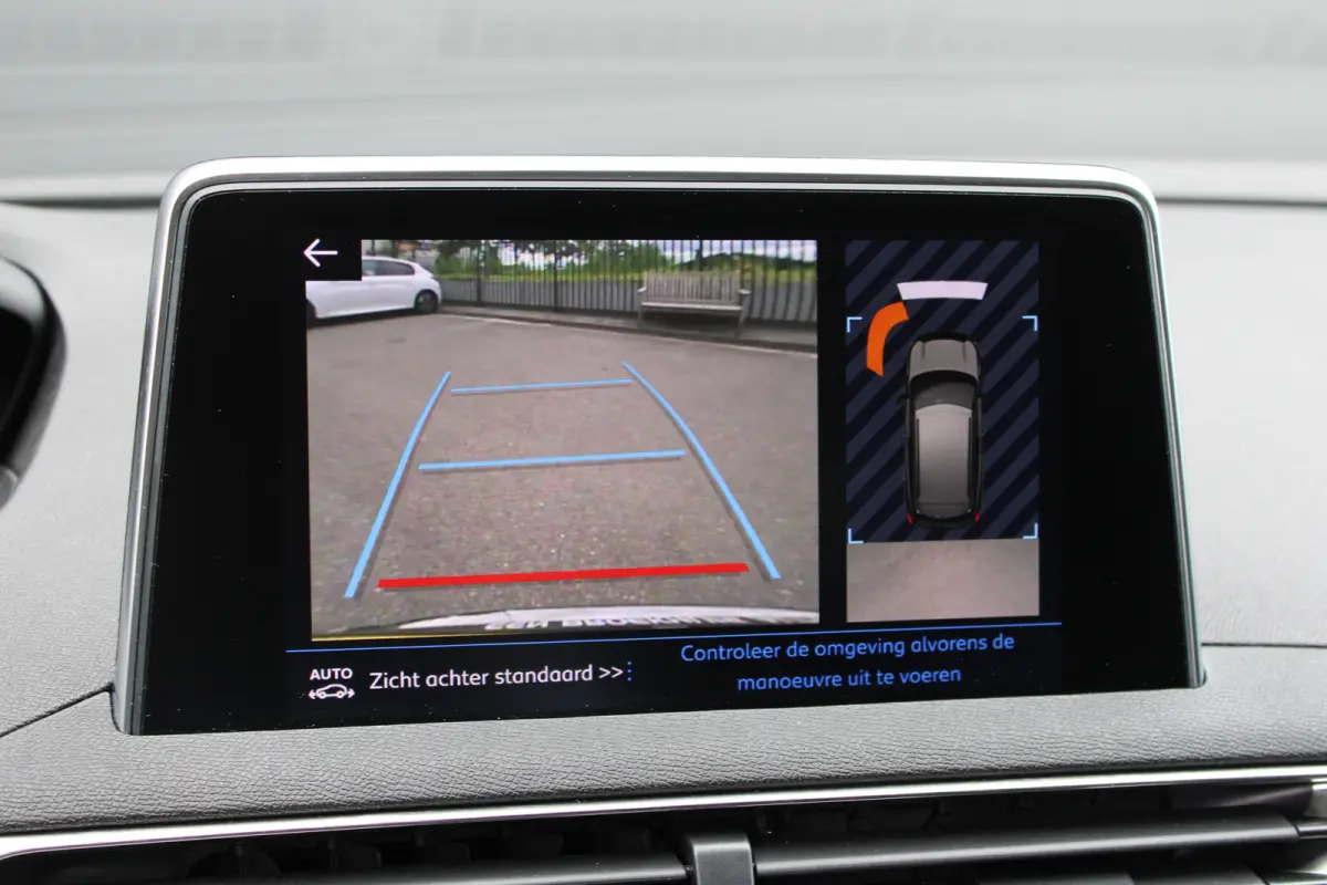 1.2 PureTech Blue Lease Premium Avantage | Automaat | Navigatie | Camera | Apple carplay | Trekhaak | NL auto | 46.000km |
