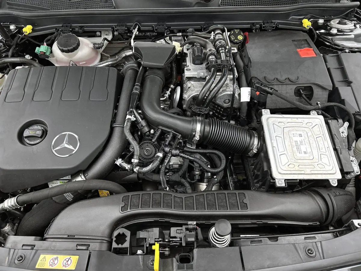 250 e AMG Line | SOH 97,4% | ACHTERUITRIJCAMERA | STOELVERWARMING | APPLE CARPLAY - ANDROID AUTO | WIDE SCREEN | CLIMATE CONTROL | CRUISE CONTROL |
